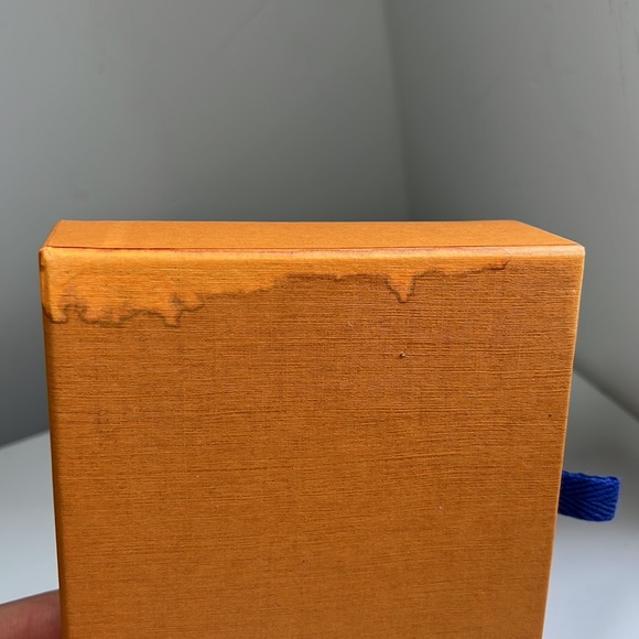 EUC Two Toned LV Leather Bracelet - Picture 11 of 11